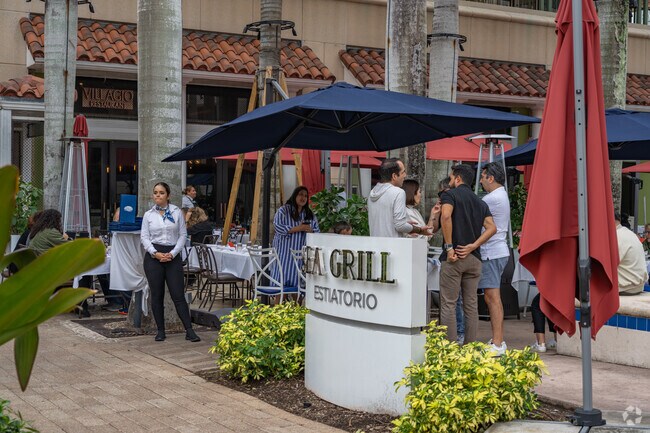 Merrick Park Shops in Southeast Gables offers outdoor dining.