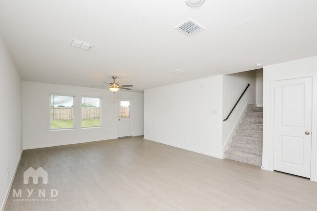 2740 Mistwood Dr, Fort Worth, TX 76108 - photo 7