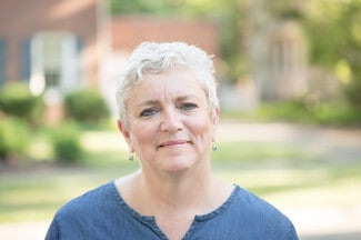 Julie Barr
