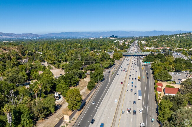 The 101 Freeway provides access to Hollywood, Sherman Oaks, and the rest of Southern California.