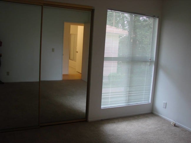 23653 Park Capri unit 91, Calabasas, CA 91302 - photo 4