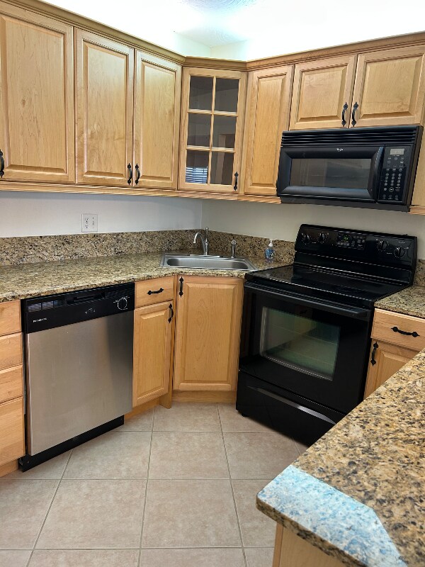 5927 La Pinata Blvd unit C-1, Greenacres, FL 33463 - photo 3