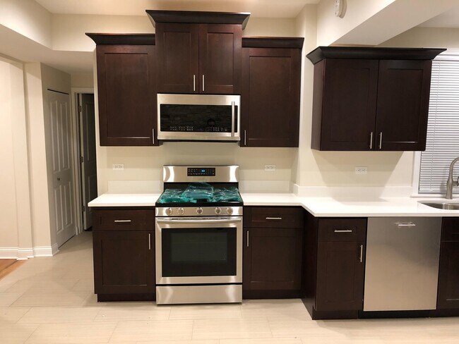 3145 N Lamon Ave unit 1, Chicago, IL 60641 - photo 7