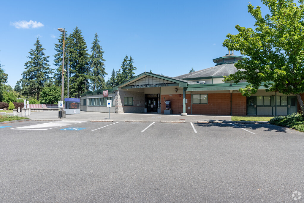 Lacey Elementary School has a 12:1 student-teacher ratio.