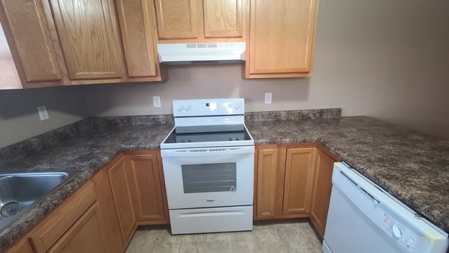 44 County Rd 332 unit B, Charleston, MO 63834 - photo 3