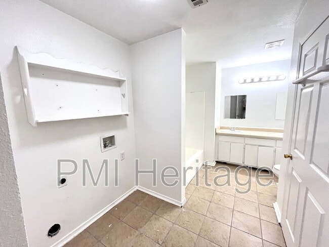 606 Virginia St unit 201, Springdale, AR 72764 - photo 6