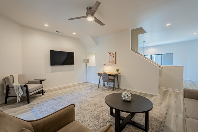 7829 N 21st Ave, Phoenix, AZ 85021 - photo 6