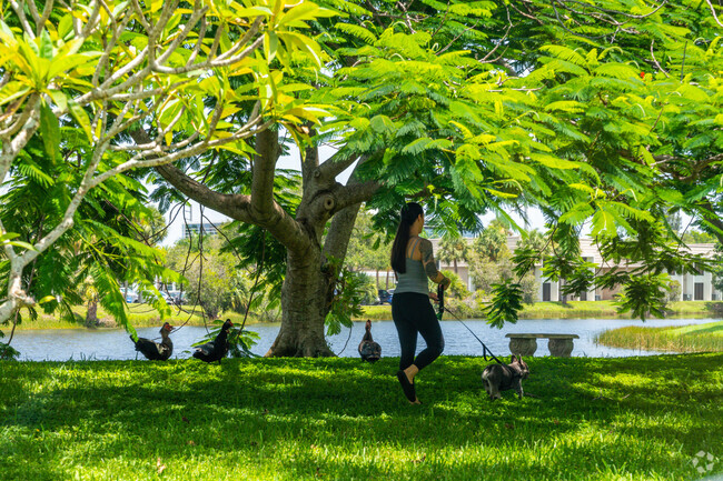 Jupiter Lakes offers many scenic lake views perfect for dog walking.