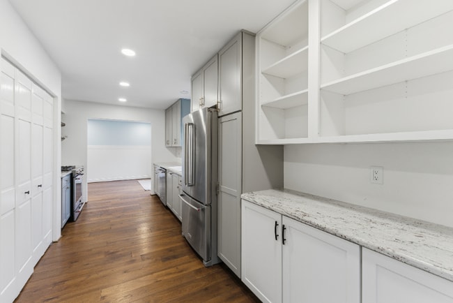 210 73rd St, Virginia Beach, VA 23451 - photo 4