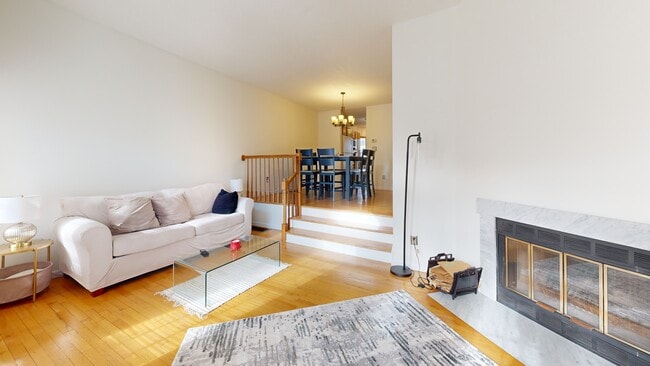 916 Quinnipiac Ave unit 2, New Haven, CT 06513 - photo 3