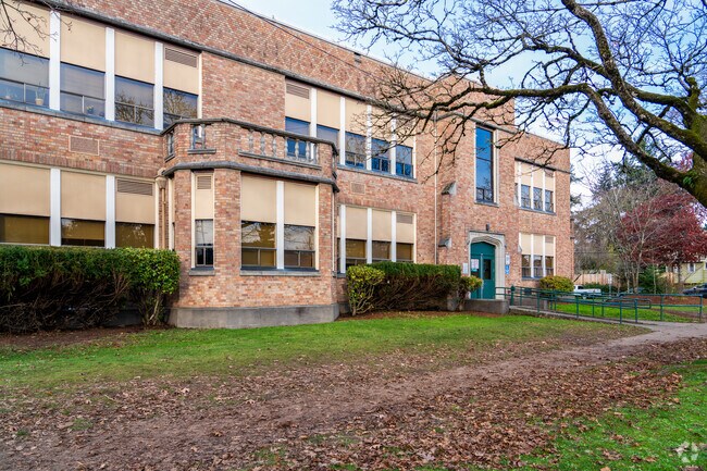 Ockley Green Middle School is located in the heart of Arbor Lodge.