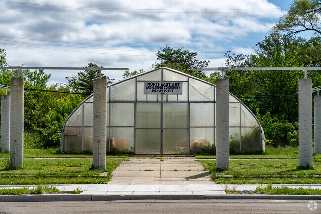 Access fresh produce grown by the community at the Northeast Art & Garden Community Market.