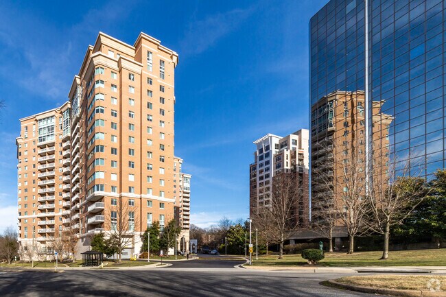 Townhomes and condominiums house the majority of residents in Alexandria West.