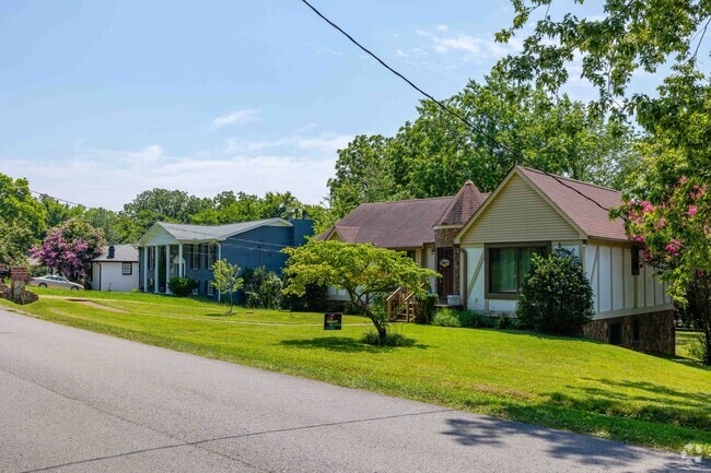 Home buyers can find cottages or Greek Revival homes in Bellevue.