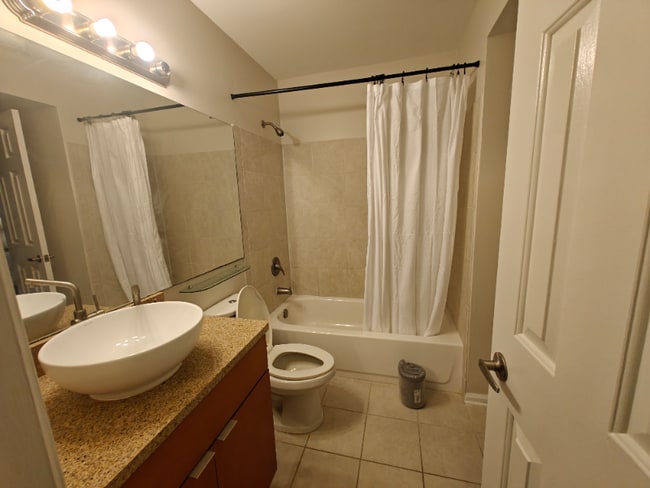 521 N Graham St unit 3A, Charlotte, NC 28202 - photo 4