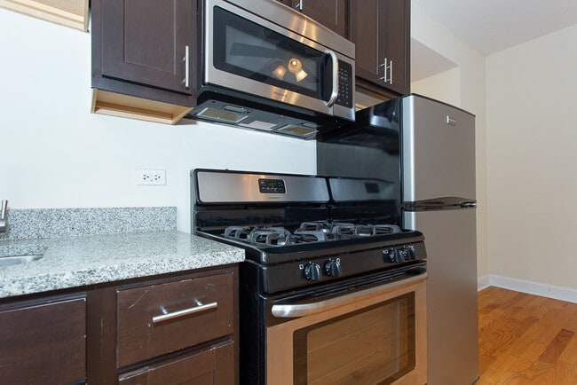 4738 N Hermitage Ave unit J03P, Chicago, IL 60640 - photo 7