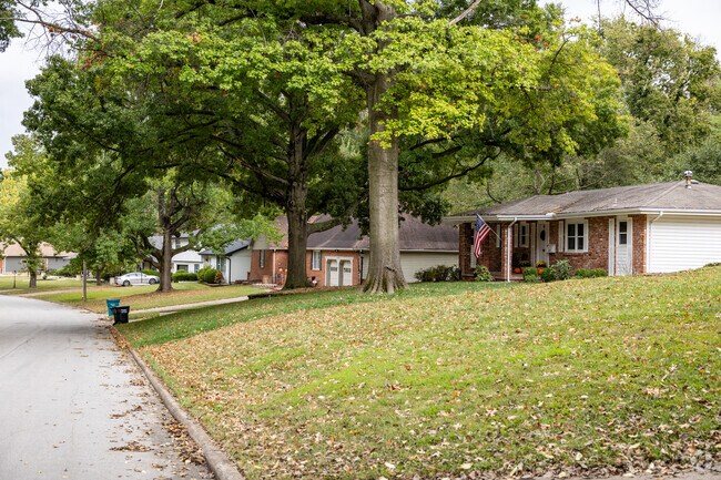 Primrose is prominently filled with ranch style homes.