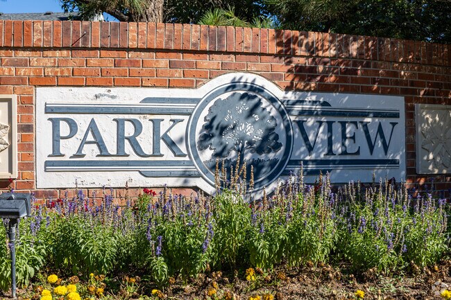 Park View boasts a suburban charm characteristic of Centennial's residential neighborhoods.