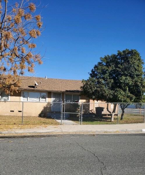 3245 Depot St, Riverside, CA 92504