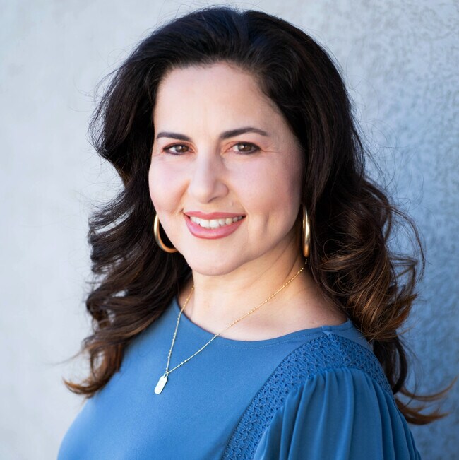 Elizabeth Birnbaum