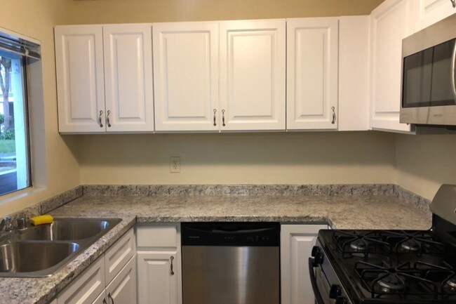 200 W Chestnut St unit 105, Glendale, CA 91204 - photo 4