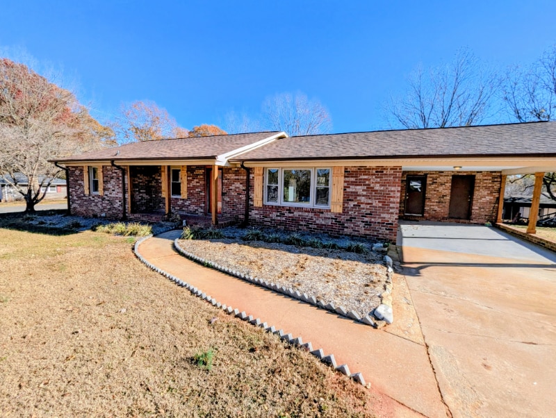 201 Acorn Dr, Greer, SC 29651 - photo 1