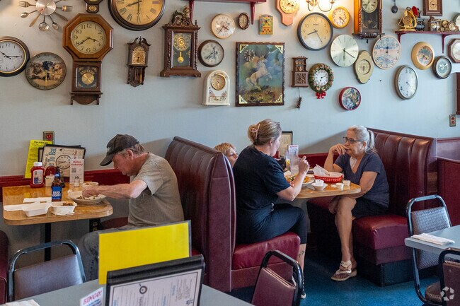 Time to Eat Cafe is a great spot to grab a meal and check out the kitchy decor.