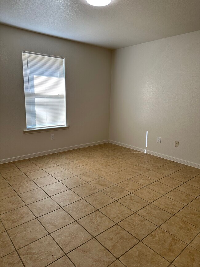 1410 Natchez Trail unit B, Harker Heights, TX 76548 - photo 7