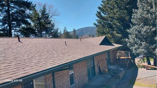 326 W Stevenson St, Cave Junction, OR 97523