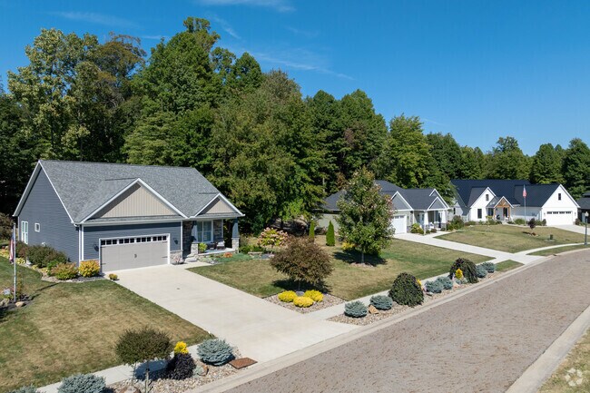 The new developments around Garrettsville feature popular modern Cape Cod and ranch homes.