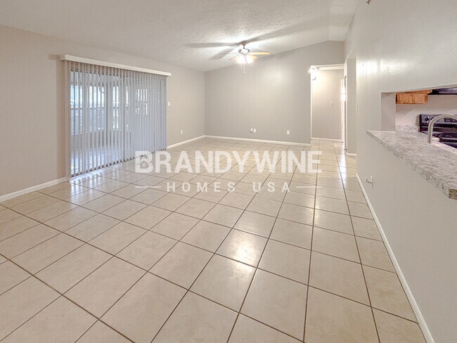 2712 Mnr Hl Dr, Brandon, FL 33511 - photo 5