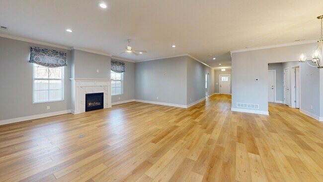 5787 Wisdom Loop unit 8, New Albany, OH 43054 - photo 2