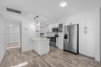 110 Fontainebleau Blvd, Miami, FL 33172