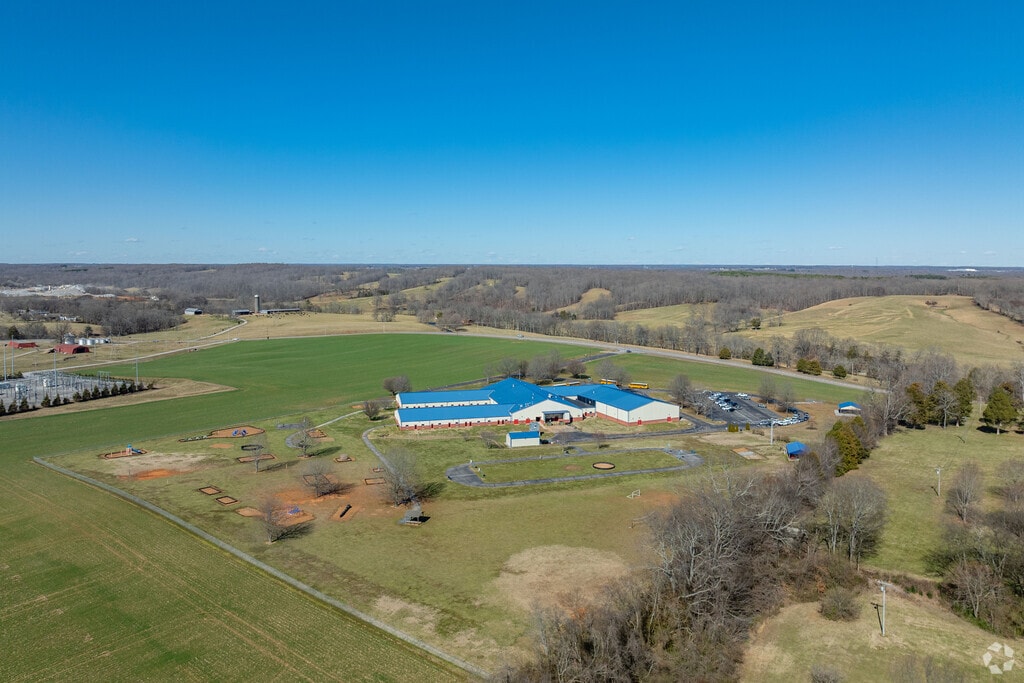 The David Crockett Elementary School mascot is the racoon.