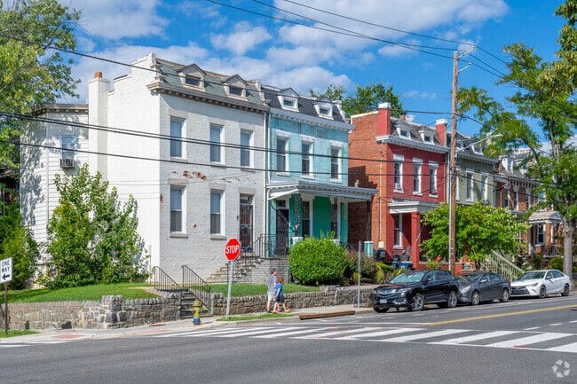 Like in the rest of DC, the row homes in Petworth tend to be multicolored.