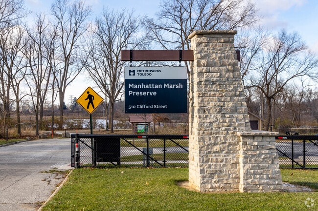 Manhattan Marsh Preserve Metropark sits at the northern end of Northriver.