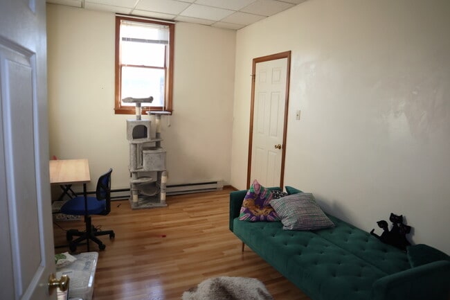 448 3rd St unit 448 Third Street, California, PA 15419 - photo 4