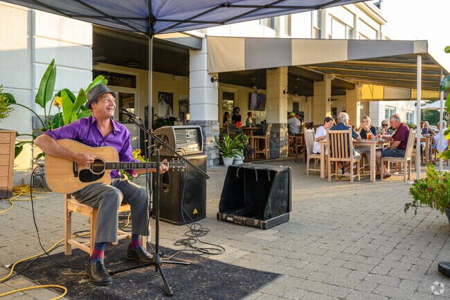 Hillside locals can enjoy live music every Thursday evening at The Table at Wiltwyck.