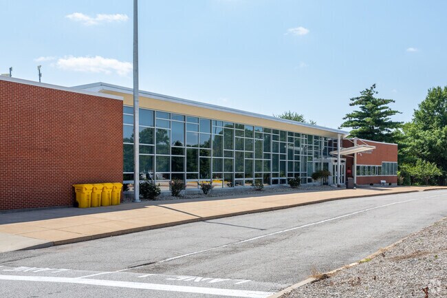 Parkway South Middle School is a highly rated, public school located in Ballwin.