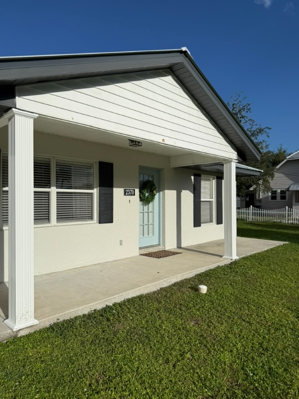 2370 Lakeview Dr, Sebring, FL 33870