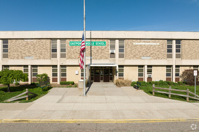 The Eastpointe Middle School offers students a rigorous and exciting academic curriculum.