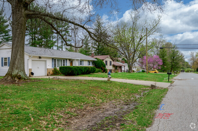 Ranches, split-level, and bi-level homes are common housing styles found in Park Ridge.