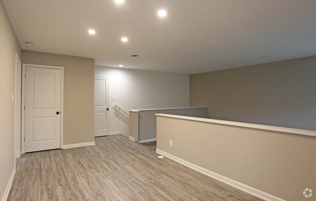 Elite Model - living & dining room