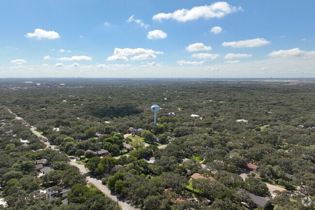 Landscape view of the entire Hollywood Park neighborhood and surrounding areas.