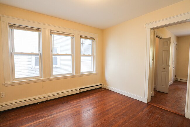 19 Claymoss Rd unit 3, Brighton, MA 02135 - photo 2