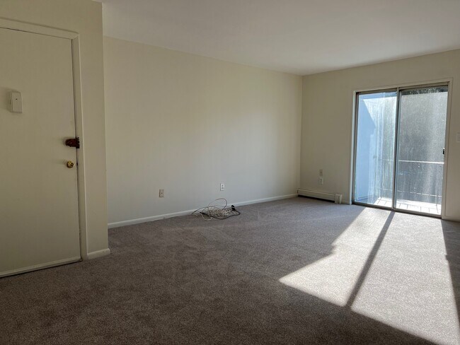 6 Yew Ct unit G, Fishkill, NY 12524 - photo 5