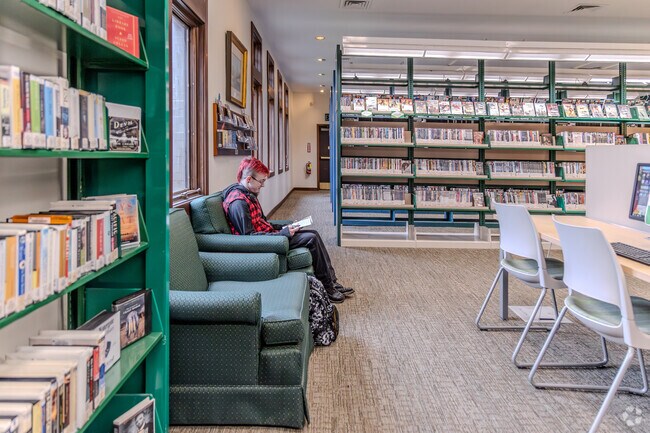 Durham Public Library, growing knowledge and community for its residents in Durham, CT.