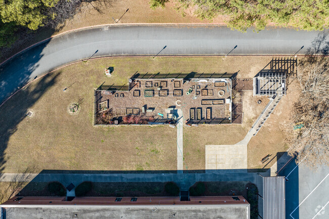 Chalker Elementary School has an overall grade of A- on Niche.