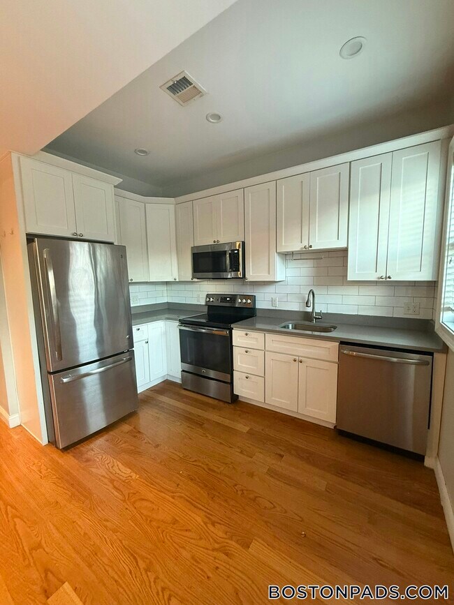 151-153-153 Meridian St unit 2, Boston, MA 02128 - photo 3