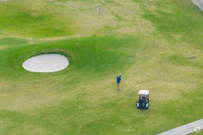 Heritage Harbour is a golfer's dream community.